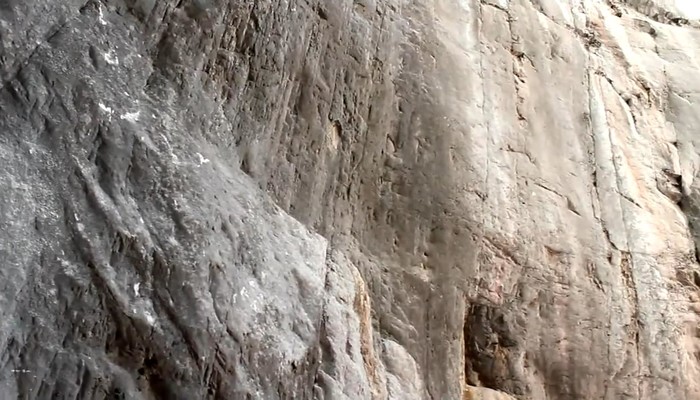 Ущелье Арья-Ярык или Сухой водопад