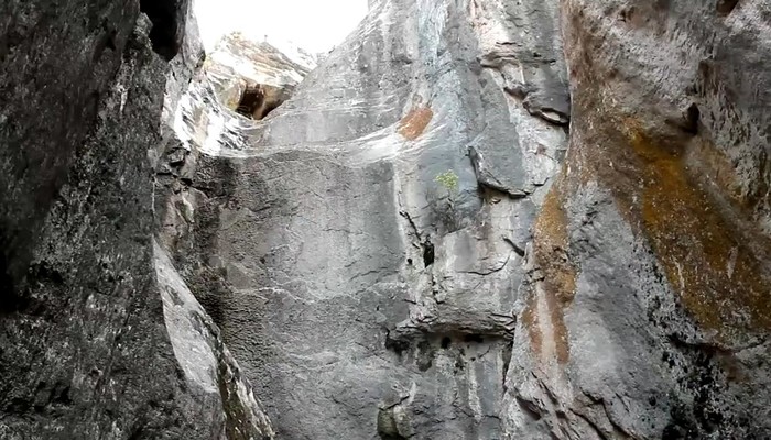 Ущелье Арья-Ярык или Сухой водопад