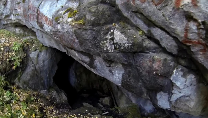 Новокаракольская (музейная) пещера