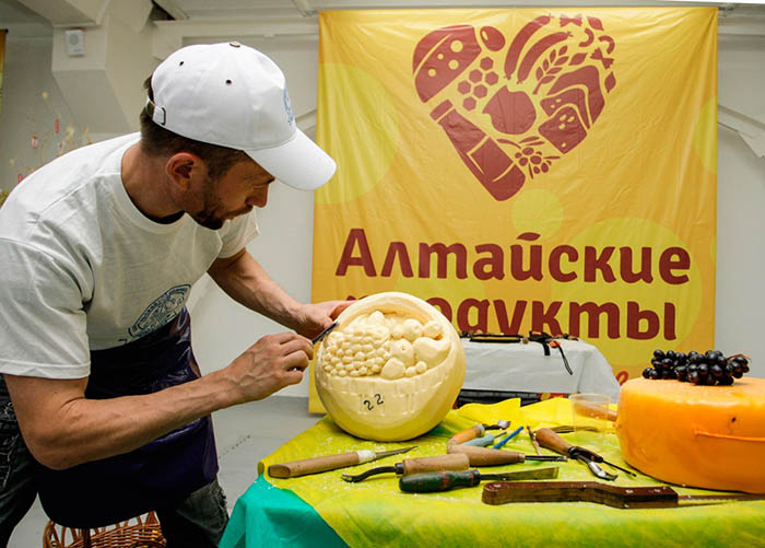 В завершении лета отмечают Дни Алтайского сыра.