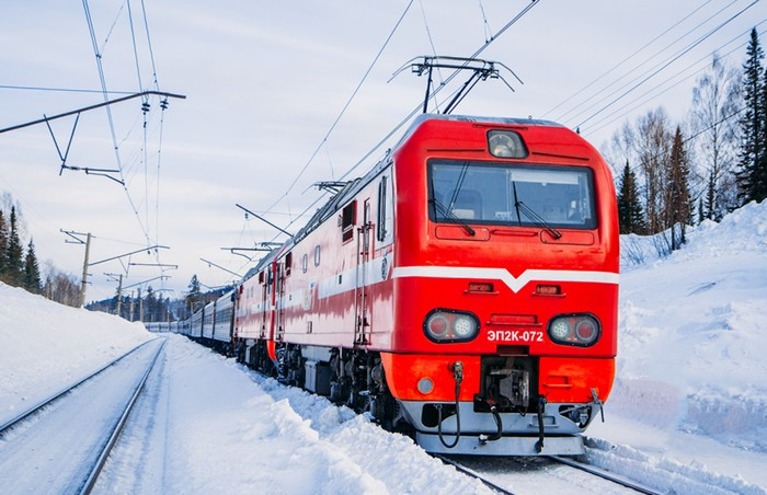 Поезд в Шерегеш из Новосибирска "Зимняя сказка"